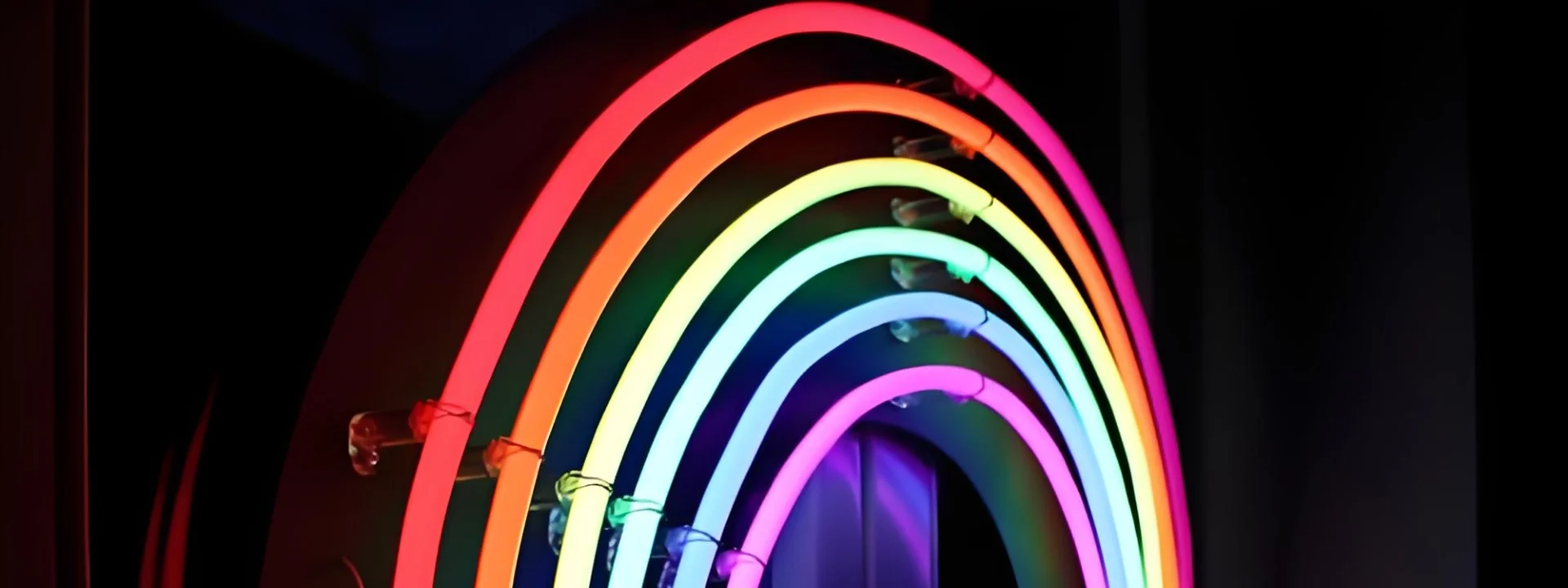 rainbow-custom-neon-sign-lamp-strip Multicolor custom neon sign in rainbow arch shape – LED lamp strip display